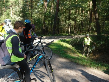 Relacja z rajdu rowerowego „Śladem Królewskich Łowów” 2025, 